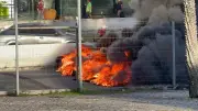Protesto na BR-101 em Natal: manifestantes ateiam fogo em pneus