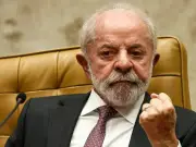 PT deixa pautas de costumes de lado para atrair evangélicos a Lula