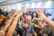 PT evita pauta de costumes para conquistar voto evangélico e vê caso Master como trunfo