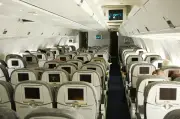 Qual o assento mais seguro no avião? Especialistas respondem