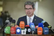 Randolfe defende jornada de 40 horas já na promulgação da PEC 6X1