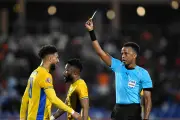 Árbitro somali barrado nos EUA receberá salário integral da Copa