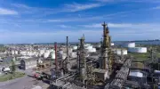 Refinarias brasileiras vendem nafta para empresa ligada ao PCC