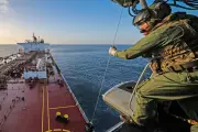 Reino Unido intercepta petroleiro russo da frota fantasma no Canal da Mancha