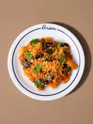 Rigatoni: a massa curta que conquistou chefs e transforma refeições