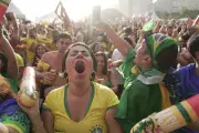 Rio terá telões e shows em bairros para estreia do Brasil na Copa