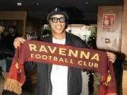 Ronaldinho Gaúcho assina com Ravenna e vira acionista na Itália