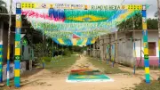 Rua sem asfalto no AM é decorada para Copa do Mundo e viraliza