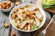 Salada morna: como preparar receitas quentes para o inverno