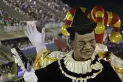 Salgueiro indenizará família de humorista em desfile