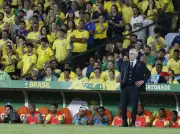 Seleção goleia Panamá mas tática de Ancelotti ainda preocupa
