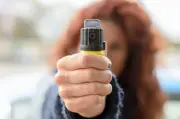 Senado aprova spray de pimenta para defesa de mulheres; veja regras