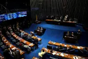 Senado bate recorde de trocas partidárias e vira terreno instável para governo