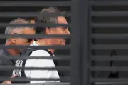 STF investiga apreensão de pistola de Bolsonaro e decide sobre prisão domiciliar