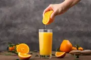 Suco de fruta natural pode melhorar saúde mental, diz estudo