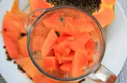 Suco de mamão com açafrão: receita fácil e nutritiva