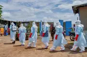 Surto de ebola em campo de deslocados na RD Congo preocupa OMS