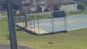 Suspeito de golpe de terreno capota carro ao fugir da polícia no PR