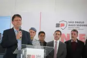 Tarcísio pede desculpas por roubos de celular em SP