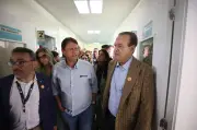 Tarcísio vistoria hospital em Guarujá e anuncia R$ 48 milhões