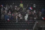 Tempestade com raios paralisa França x Iraque na Copa de 2026