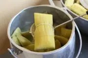 Tempo ideal de cozimento da pamonha: chef revela segredo