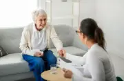 Terapia na terceira idade: benefícios e desafios do tratamento psicológico para idosos