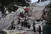 Terremotos duplos de magnitude 7,2 e 7,5 devastam a Venezuela