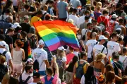 Time cancela jogo após jogadores recusarem uniforme LGBTQIA+