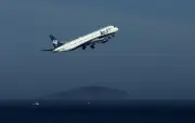 Tripulante da Azul passa mal durante voo Curitiba-Campinas