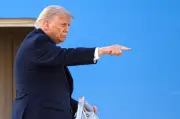 Trump apresenta acordo com Irã como vitória, mas ameaça novos ataques