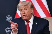 Trump suspende lei de habitação e exige pacote eleitoral