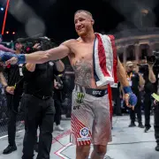 UFC na Casa Branca: nocautes em todas as lutas e zebra no cinturão