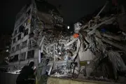 Venezuelanos em SC comemoram resgates após terremoto devastador