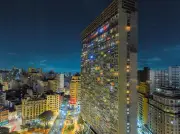 Verticalização da vida noturna: festas sobem aos arranha-céus em SP