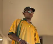 Vinicius Junior exibe camisa de R$ 640 da grife do amigo Travis Scott