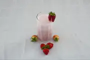 Vitamina de morango com aveia: receita refrescante e nutritiva