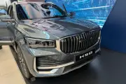 Volga K50: SUV de luxo russo renasce com tecnologia chinesa e motor turbo