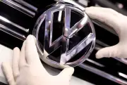 Volkswagen planeja demitir 100 mil funcionários, diz jornal