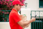 WhatsApp é canal de venda crucial para delivery, alerta especialista