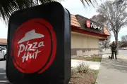 Yum! Brands vende Pizza Hut por US$ 2,7 bilhões para focar em KFC e Taco Bell