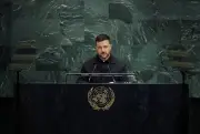 Zelensky propõe reunião com Putin para acabar com guerra na Ucrânia