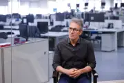 Zema rejeita ser vice de Flávio Bolsonaro e critica atuação do STF