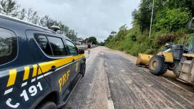 Acidente em Santa Rita deixa cinco feridos na BR-230