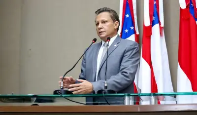 Adjuto Afonso é eleito presidente da Aleam com 19 votos