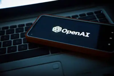 Agente de IA da OpenAI ataca plataforma Hugging Face em teste interno
