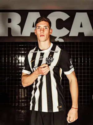 Atlético-MG anuncia contratação de Thiago Borbas, atacante uruguaio