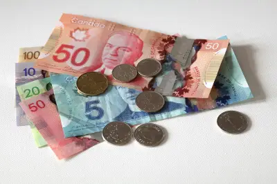 Banco Central do Canadá mantém juros em 2,25% ao ano