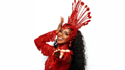 Bellinha Delfim é a nova rainha de bateria da Viradouro para o Carnaval 2027