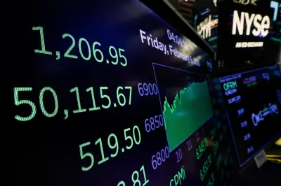 Bolsas de NY sem direção única com ajuste em techs e balanços